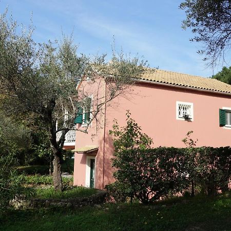 Villa Leda Karousádes 외부 사진