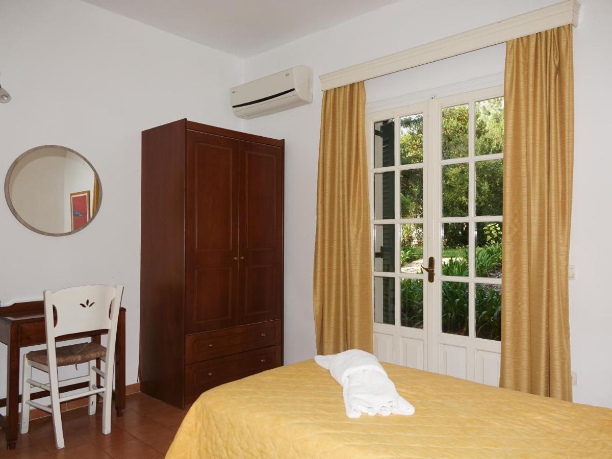 Villa Leda Karousádes 외부 사진